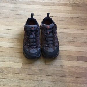 Men’s Merrells hiking shoes